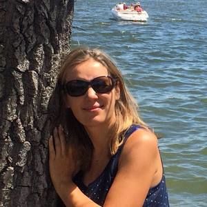 Meet your Posher, Alina